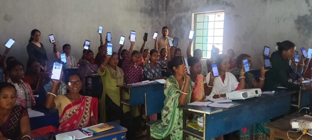 टाटा स्टील फाउंडेशन की दो दिवसीय जेंडर एंड डिजिटल लिटरेसी कार्यशाला सम्पन्न, महिलाओं और किशोरियों को डिजिटल सशक्तिकरण का प्रशिक्षण